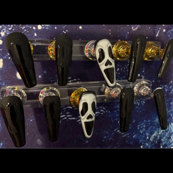 SCREAM handmade presson nails - Picture 2 of 2